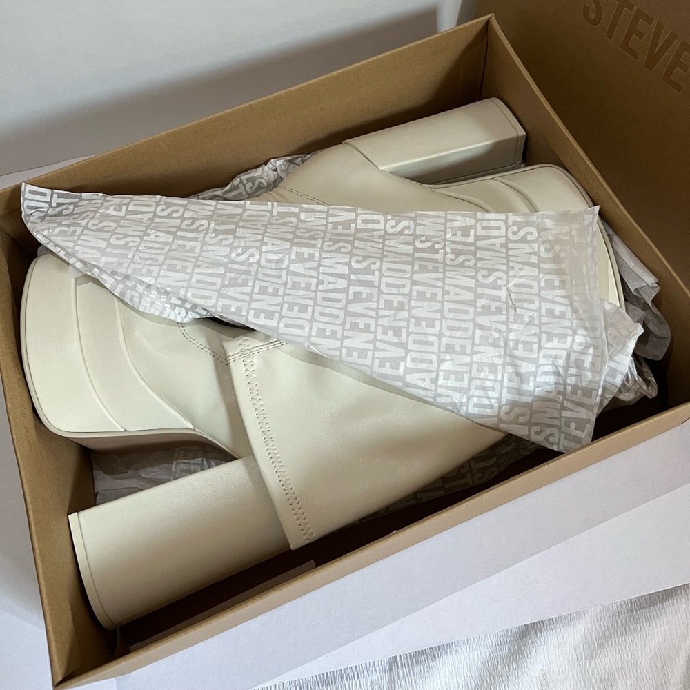 Steve Madden platform boots